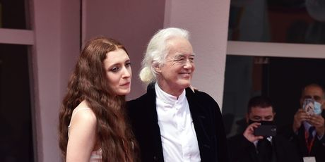 Jimmy Page i Scarlett Sabet - 13