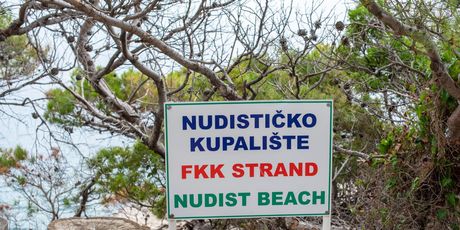 Nudistička plaža na Lokrumu