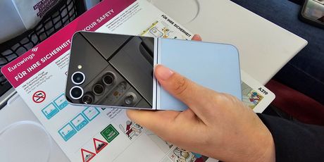 Samsung Galaxy Z Flip 6 - recenzija - 9