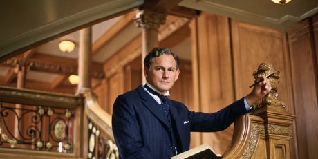 Victor Garber - 13