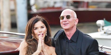 Lauren Sanchez - 7