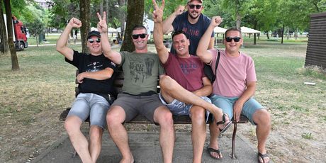 Thompsonovi fanovi na Bundeku