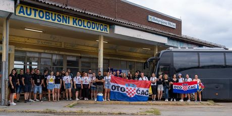 Polazak iz Otočca na Thompsonov koncert