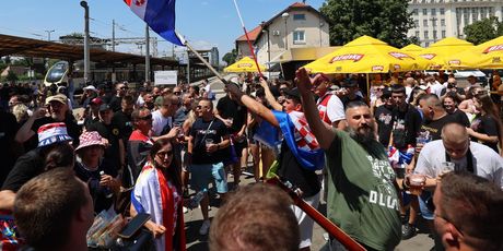Atmosfera u Zagrebu uoči Thompsonova koncerta
