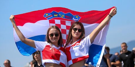 Thompsonovi fanovi idu prema Hipodromu
