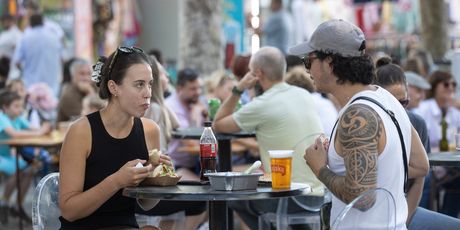 PLACe Market (Split) - 3