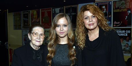 Tereza Begović, Mia Begović, Lana Radeljak