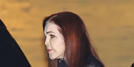 Priscilla Presley - 3
