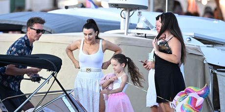 Trag u beskraju 2025. - 23