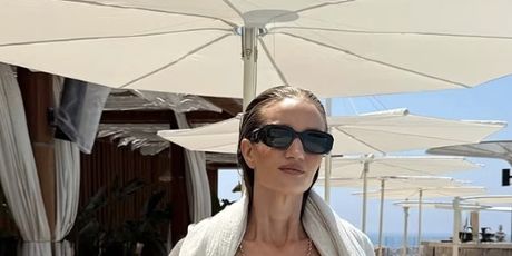 Rosie Huntington-Whiteley - 1