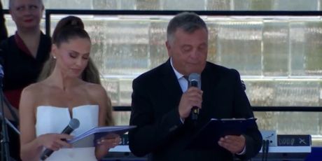 Mila Horvat na mimohodu