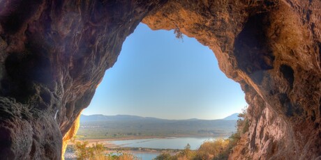 Pogled iz špilje kralja Nestora