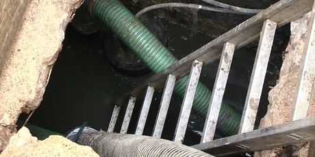 Zapelo čišćenje kanalizacije ispod Straduna (Foto: Dnevnik.hr) - 4