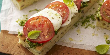 Pesto genovese može se staviti i na sendviče