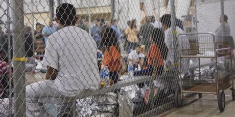 Odvajanje djece od roditelja jer su ilegalni imigranti (Foto: Dnevnik.hr) - 1