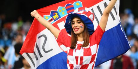 Navijačica Hrvatske (Foto: AFP)