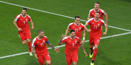 Slavlje Srba (Foto: AFP)