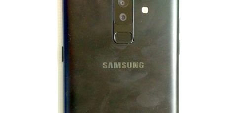 Samsung A6+ (Foto: Zimo)