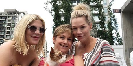 Tori Spelling, Jennie Garth, Gabrielle Carteris (Foto: Instagram)