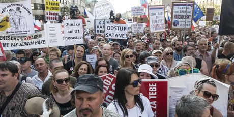 Prosvjed u Češkoj protiv premijera Babiša (Foto: AFP) - 2