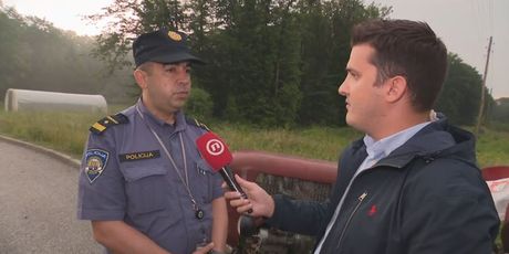 Dalibor Majsec, inspektor prometne policije, i Domagoj Mikić (Foto: Dnevnik.hr)