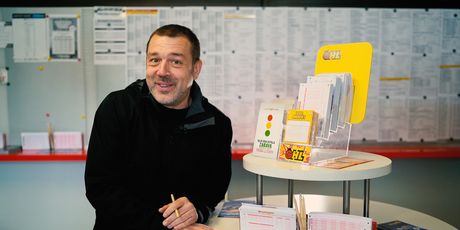 ''Ide jedinica na kladi''