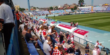 Hrvatski navijači na Gradskom vrtu (GOL.hr)