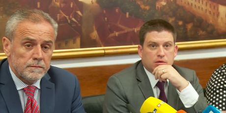 Zastupnik Oleg Butković i gradonačelnik Milan Bandić (Foto: Dnevnik.hr)