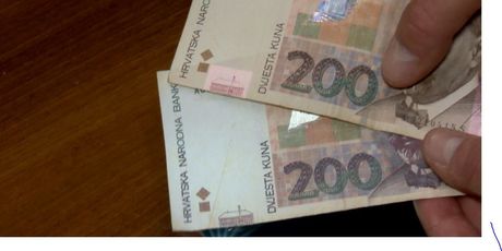 Provjera krivotvorenog novca (Foto: Dnevnik.hr) - 2