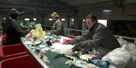Razvrstavanje smeća (Foto: Dnevnik.hr) - 1