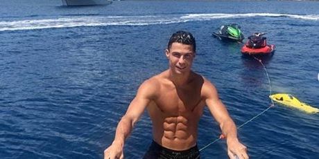 Cristiano Ronaldo na godišnjem odmoru (Screenshot Instagram)