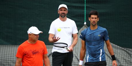 Goran Ivanišević na treningu s Novakom Đokovićem (Foto: Clive Brunskill/Getty Images)