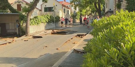 Poplava u Splitu zbog puknute cijevi - 2