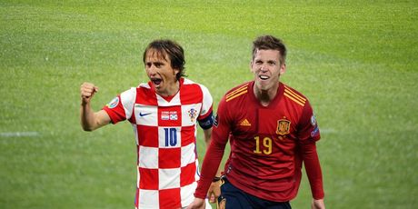 Luka Modrić i Dani Olmo