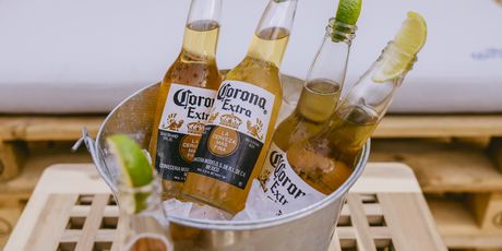 Corona Sunsets Sessions - 2