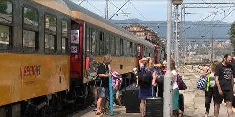 Stigao prvi vlak sa češkim turistima - 1