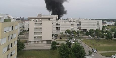Požar autobusa u Novom Jelkovcu