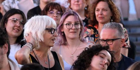 Sonja Yelich i Vic O'Connor na koncertu kćeri Lorde u Šibeniku - 2