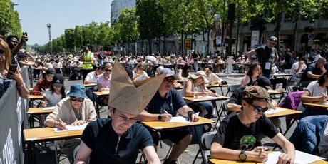 U Parizu održano veliko natjecanje u pisanju diktata - 2