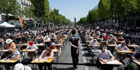 U Parizu održano veliko natjecanje u pisanju diktata - 3