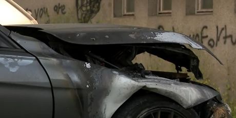 Zapalili auto pravosudnom policajcu - 2