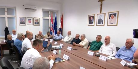 Prepirke u Hrvatskom generalskom zboru