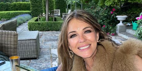 Elizabeth Hurley - 7