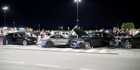 Užas u Zagrebu: Automobilom naletio na skupinu ljudi na parkiralištu trgovačkog centra - 6