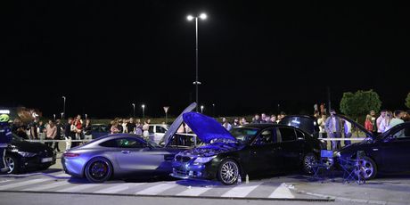 Užas u Zagrebu: Automobilom naletio na skupinu ljudi na parkiralištu trgovačkog centra - 7