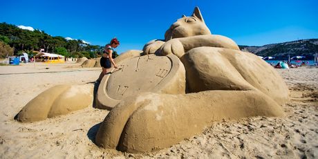 Festival skulptura u pijesku na Rajskoj plaži na Rabu - 1