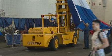 Uplovljavanje američkog nosača aviona - 2