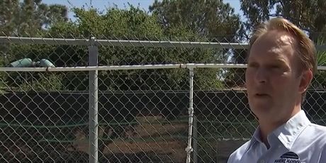 John Warner, Centar za skrb morskih sisavaca