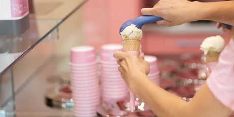 Ice Cream Shop Makarska - 4