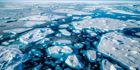 Većina Arktičkog oceana trajno je zaleđena